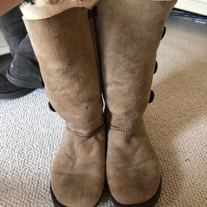 Chocolate Bomber Ugg boots